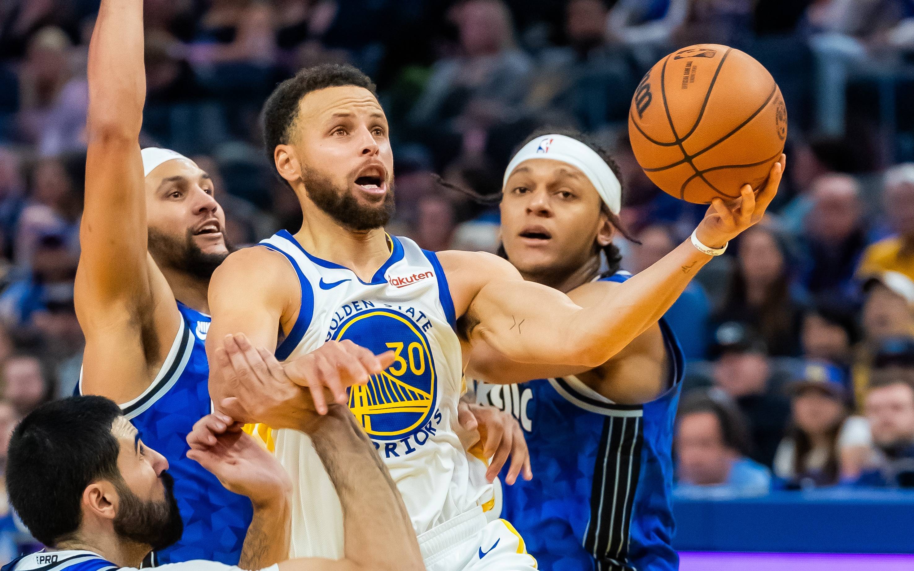 在赛季末前 在赛季末前