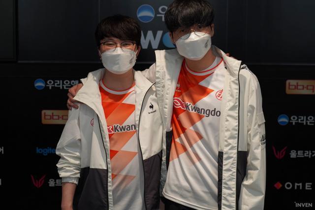 防线承受了 防线承受了